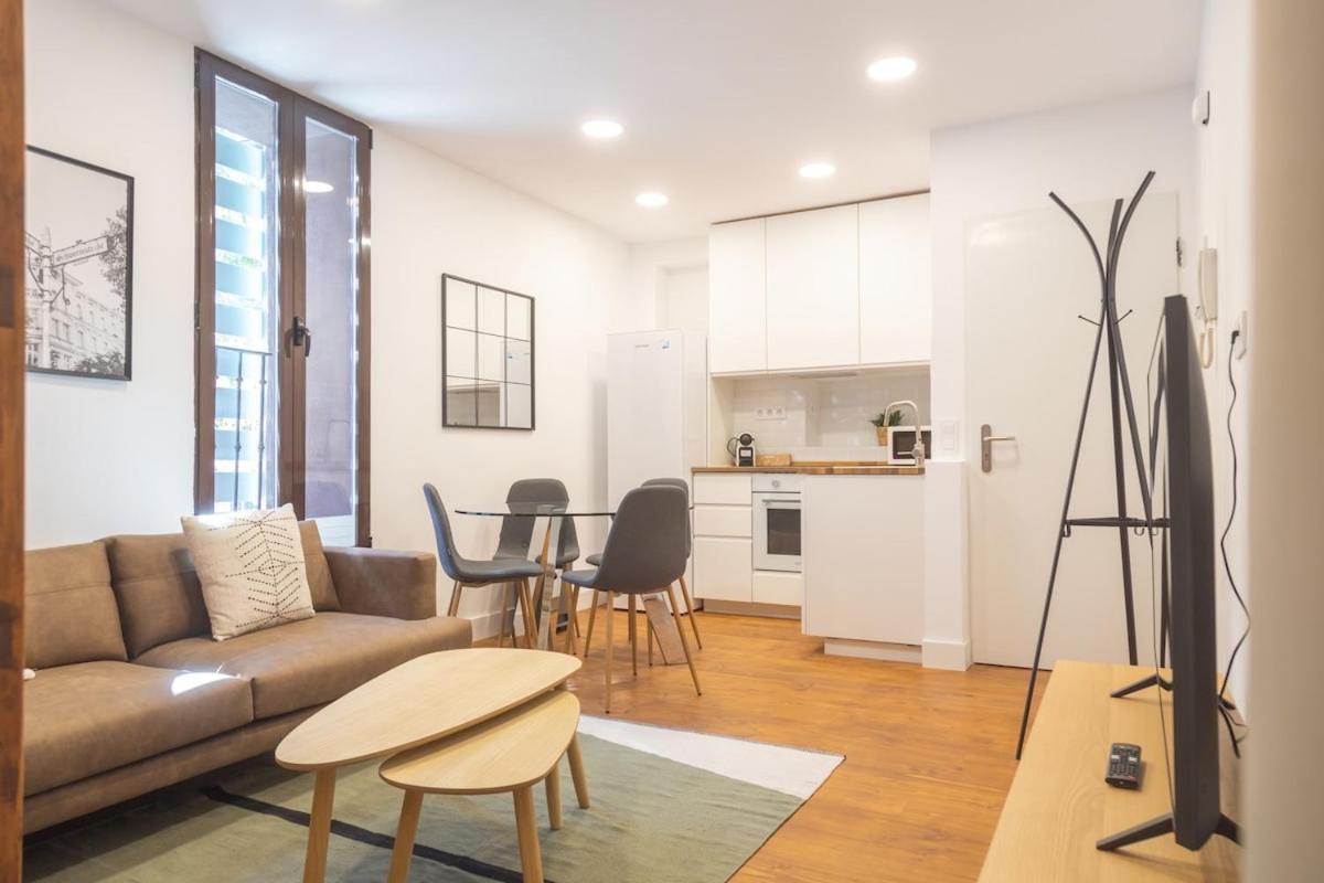 Apartment Centrally Located In *
